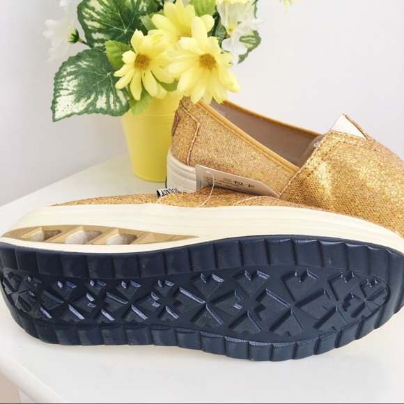 Gold Sparkly Platform Shoes size 6.5 - Picture 3 of 4